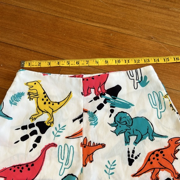 Zaful Dinosaur Hotpants - Picture 3 of 6